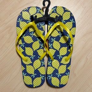 Lemons! Comfy Lemons Slippahs (flip flops)